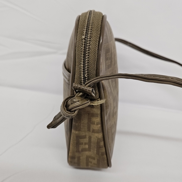 Fendi Zucchino Vintage Vinyl And PVC Crossbody Bag In Tan And Brown - Picture 4 of 12